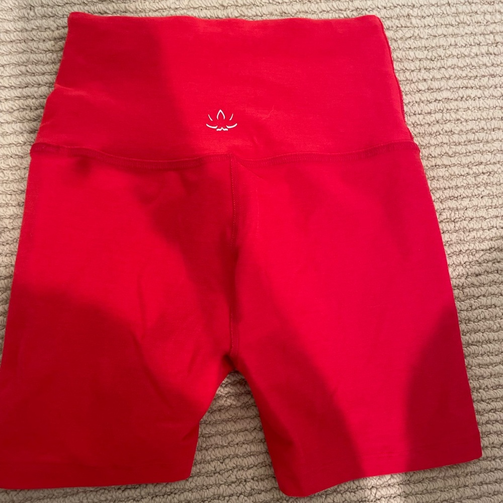 Beyond Yoga 6” Biker Shorts